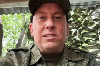 American odisiel s rodinou do Ruska za hodnotami