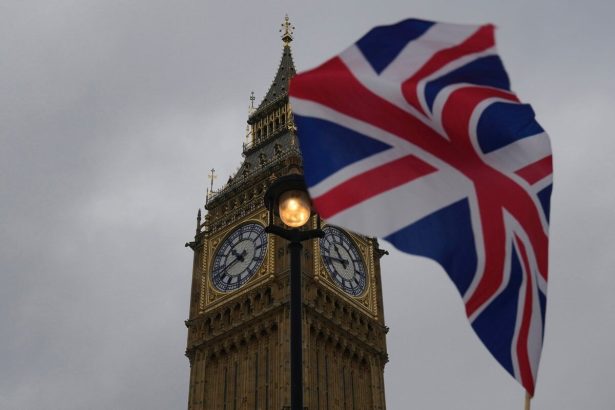Britska vlada znizi vek volebneho prava na 16 rokov