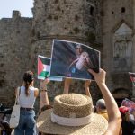 Pred pristavom na Rodose protestovali proti izraelskej vyletnej lodi