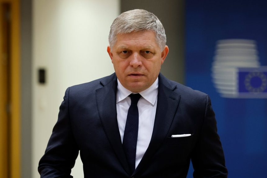 Slovensko opat zablokovalo sankcie proti Rusku Fico poslal von der Leyenovej dalsi list