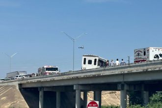 Ukradnute auto narazilo do autobusu styria mrtvi