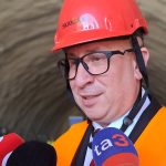 V tuneli Visnove dokonili betonovanie vozovky