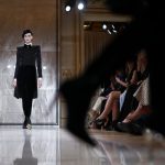 Armani dostal pokutu za zavadzajuce tvrdenia o zodpovednosti