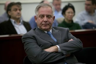 Chorvatsky sud rozhodol o podmienecnom prepusteni expremiera Sanadera