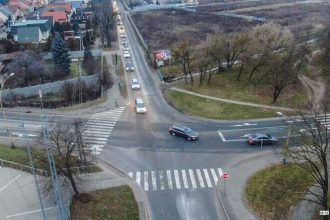 Domino efekt v doprave Kosic Zly stav mosta ovplyvnuje krizovatku