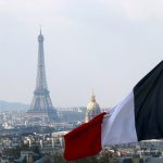 Francuzski zachranari vytiahli migrantov z kamiona