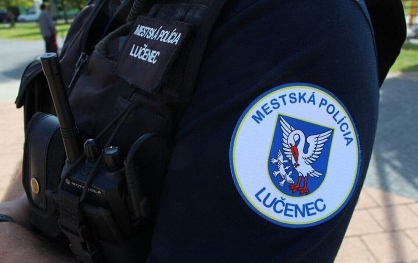 Mesto preverilo utok na advokata policajt chcel upokojit situaciu