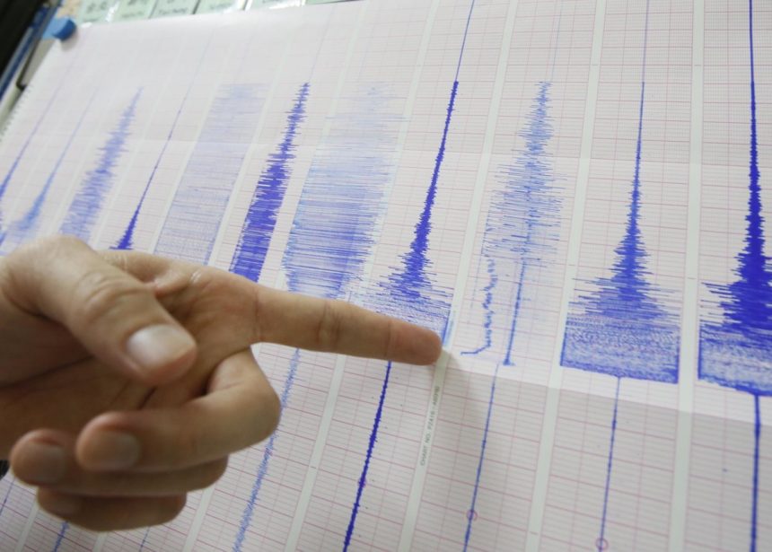 Obyvatelov Dalmacie zobudilo zemetrasenie triasol sa Split Makarska aj Brac