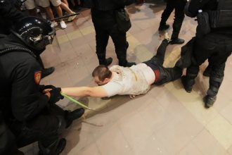 Pocas protestov v Srbsku doslo k potyckam