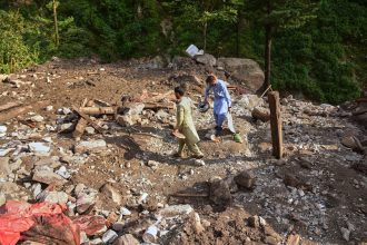 Pocet obet monzunovych dazdov v Pakistane dosiahol takmer dvesto