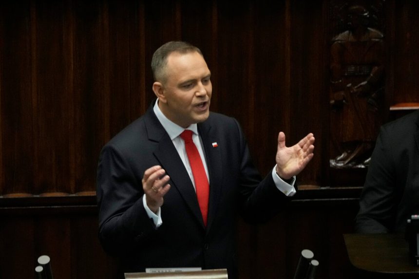 Prieskum ukazal ze viac Poliakov hodnoti Nawrockeho pozitivne