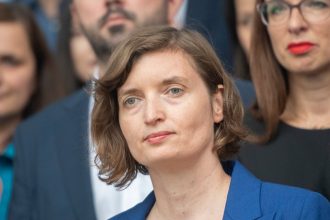 Progresivne Slovensko chce presadit volbu zo zahranicia