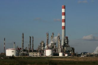 Srbsko sa snazi o dalsi odklad sankcii USA na NIS