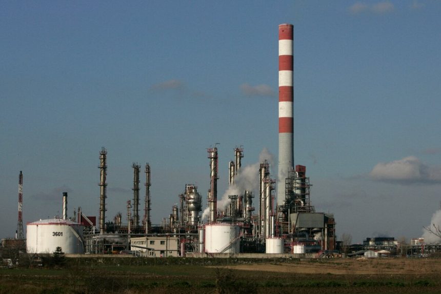 Srbsko sa snazi o dalsi odklad sankcii USA na NIS