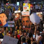 Tisice demonstrujucich v Izraeli ziadali ukoncenie vojny v Pasme Gazy