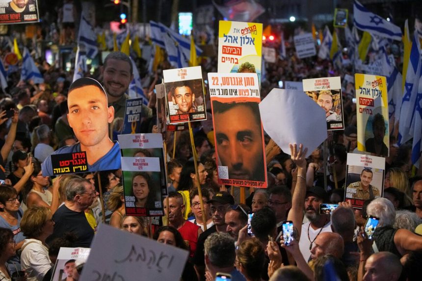 Tisice demonstrujucich v Izraeli ziadali ukoncenie vojny v Pasme Gazy