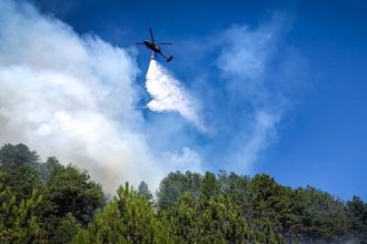 Zasah slovenskych hasicov v Albansku nemal efekt