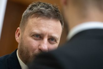 Ak Kotlar odmieta svoju pracu mal by zvazit funkciu