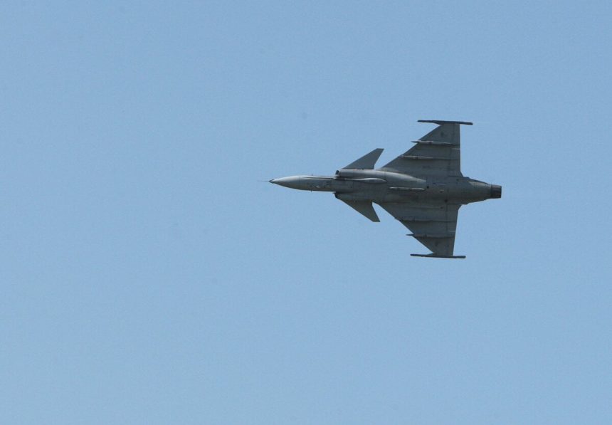 Ceska armada si prenajme svedske gripeny do 2035