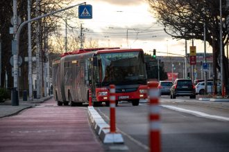Maksi material skosene hrany reflexne prvky Na Vajanskeho zacinaju vymienat oddelovace
