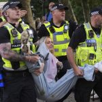 Na demonstracii na podporu propalestinskej skupiny zadrzali 890 osob