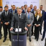 Na zdrazovanie nasadzuju Ustavu Chce Smer lamat odpor opozicie tajnym hlasovanim