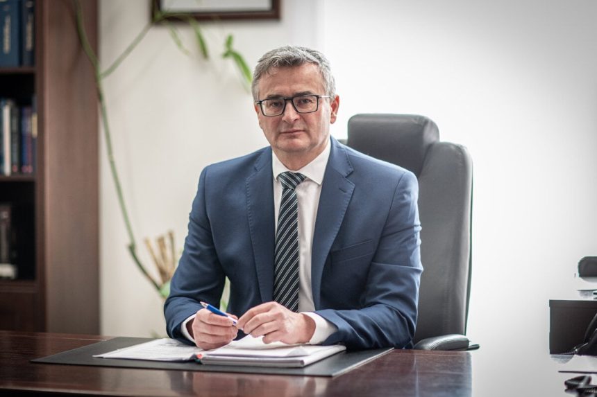 Novela ustavy podla sefa Ustavneho sudu si vyaduje referendum