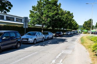 Od pondelka do konca oktobra bude uzavreta cast Cintorinskej ulice v Kosiciach