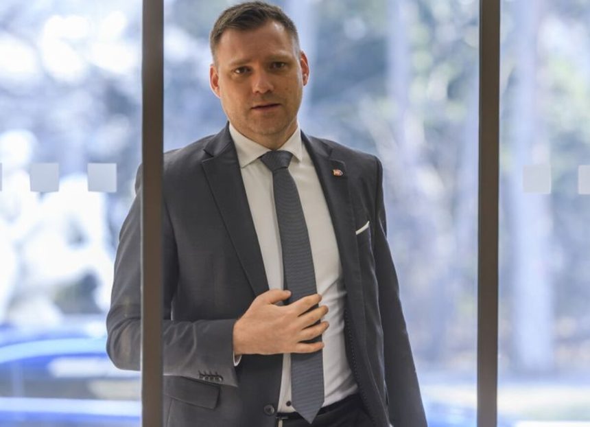PS varuje Tarabu pred navrhom Hlasu o kanalizacii