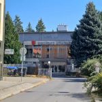 Plavaren opat otvorena s dlhsimi hodinami