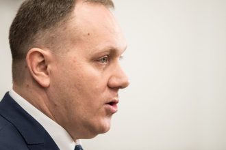 Plenum si minutou ticha uctilo zosnulu poslankynu Zaborsku