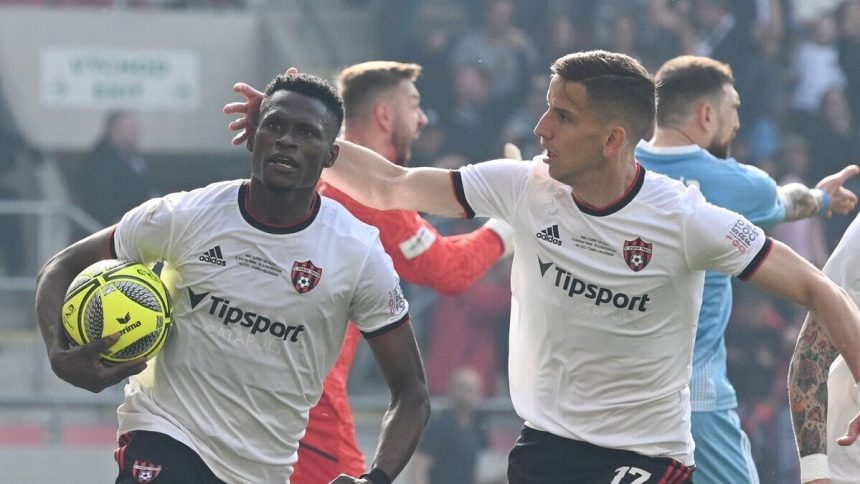 Prestupova bomba Fanusikovia Spartaka su nadseni