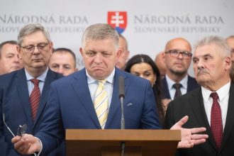 Ranny brifing Fico sa snazi prehlusit zdrazovanie