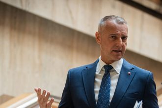 Rasi rokoval v japonskom parlamente o inovaciach