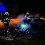 Vozidlo zhorene do tla neznamy podpalac skody za tisice eur