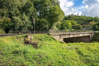 60 rocny most je v havarijnom stave caka ho oprava Vodici tam niekolko mesiacov neprejdu