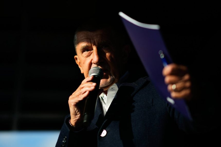 Cesi si popoludni vyberaju novych poslancov ANO vedie v prieskumoch