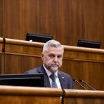 Gaspar navrhuje rocne vezenie za mobilizaciu pred volbami