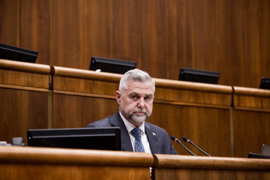 Gaspar navrhuje rocne vezenie za mobilizaciu pred volbami