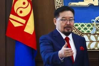 Mongolsky ustavny sud oznacil odvolanie premiera Zandansatara za protiustavne