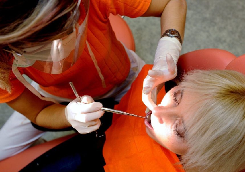 Na preventivne zubne prehliadky chodi menej ako polovica Slovakov