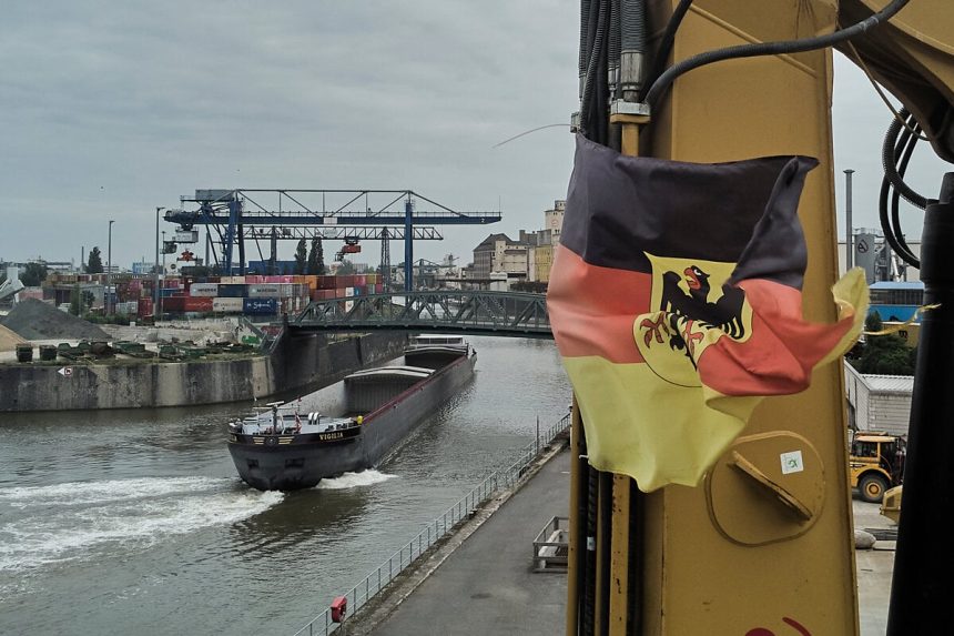 Nemecky minister odmieta prehodnotenie zakazu motorov EU