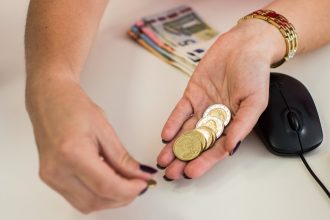 Od januara sa mozu zvysit sumy pomoci v nudzi