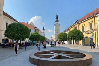 Opozicia sa pripravuje proti Petrovi Brockovi Trnavu caka tazky boj o primatora