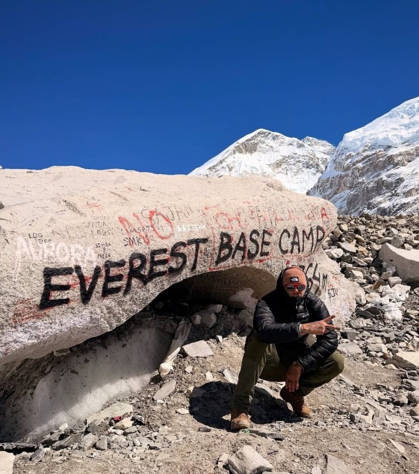 Raper Separ sprejoval v chranenom uzemi pod Mount Everestom Tvrdi ze mal povolenie