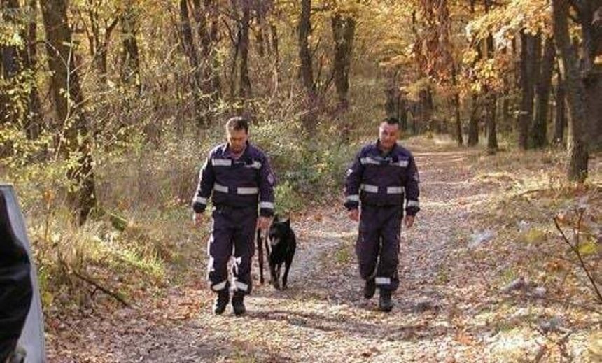 Telo novinara zatial nenasli muza vratia