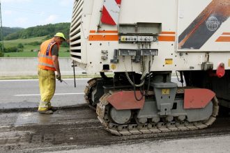 Vodici sa konecne dockali opravili cesty