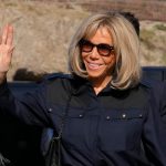 Zacal sa proces s desiatimi ludmi v kauze kybersikany Macronovej