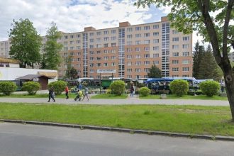 Zakaz v meste zrusili obchodnici mozu predavat dekoracie