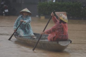 Zaplavy po silnych dazdoch vo Vietname maju devat obeti